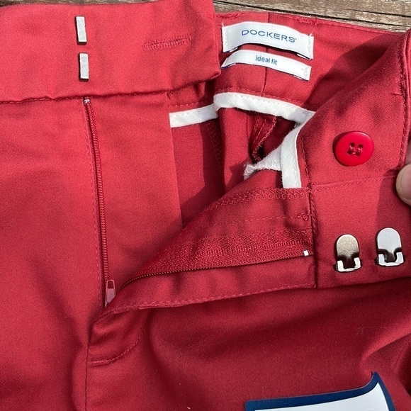 Dockers Ideal Fit‎ Metro Capri Pants - Picture 8 of 8